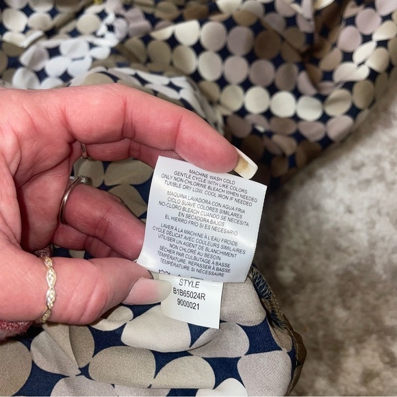 Ellen Tracy Long Sleeve TOP Blouse Large Brown Yellow Geometric Dots Crew SZ XL - Picture 10 of 13